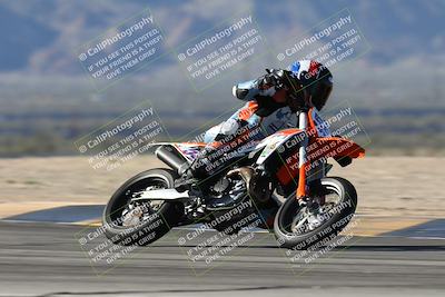 media/Jan-15-2026-Racers Edge (Thu) [[dfebeb70ab]]/3-B Group/Session 1 Turn 8/